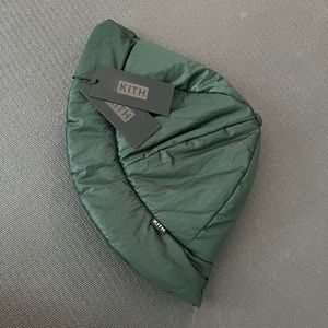 BNWT Kith Round Puffer Bucket Hat in Stadium